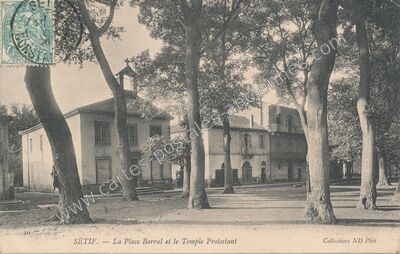 Carte postale ancienne La Place Barral et le Temple Protestant — Setif — Algérie