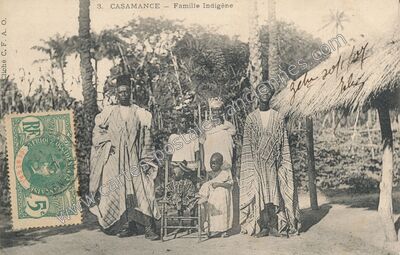 Carte postale ancienne Famille Indigène — Casamance — Sénégal