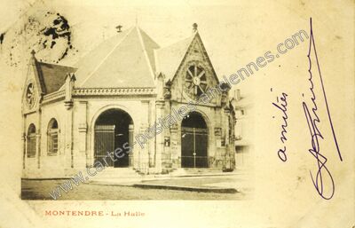 Carte postale ancienne La Halle — Montendre (Charente-Maritime)