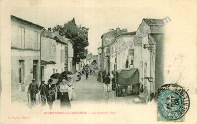 Carte postale ancienne La'Grand Rue — Mortagne-sur-Gironde (Charente-Maritime)