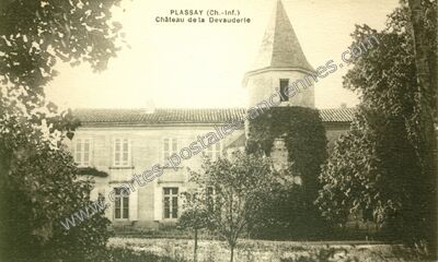 Carte postale ancienne Chateau de la Devauderie — Plassay (Charente-Maritime)