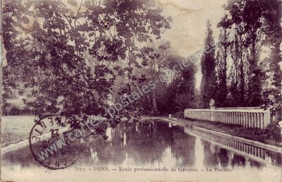 Carte postale ancienne Ecole professionnelle de Garçons. - La Piscine — Pons (Charente-Maritime)