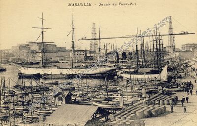 Carte postale ancienne Un coin du Vieux-Port — Marseille (Bouches-du-Rhône)