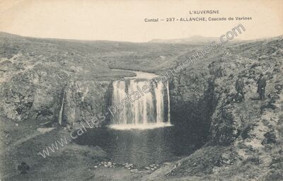 Carte postale ancienne Cascade de Verines — Allanche (Cantal)