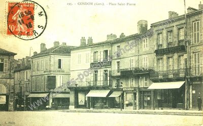 Carte postale ancienne Place Saint-Pierre — Condom (Gers)