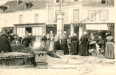 Carte postale ancienne Place du Marché à la Volaille — Bonneval (Eure-et-Loir)