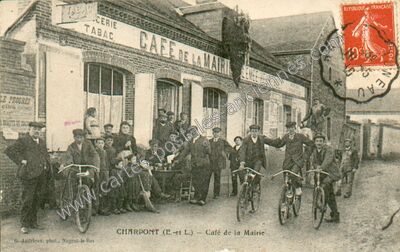 Carte postale ancienne Café de la Mairie — Charpont (Eure-et-Loir)