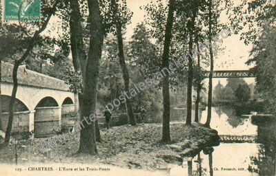 Carte postale ancienne L'Eure et les Trois-Ponts — Chartres (Eure-et-Loir)