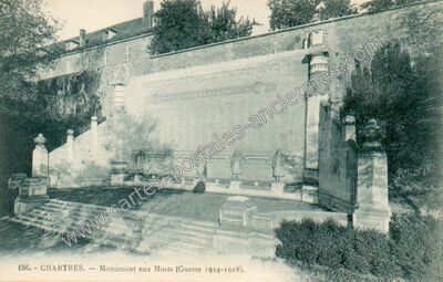 Carte postale ancienne Monument aux Morts (Guerre 1914-1918) — Chartres (Eure-et-Loir)
