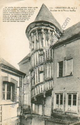Carte postale ancienne Escalier de la Reine Berthe — Chartres (Eure-et-Loir)