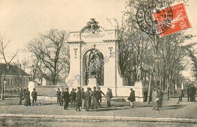Carte postale ancienne Monument élevé à la mémoire des enfants de Eure-et-Loir morts pour la patrie — Chartres (Eure-et-Loir)