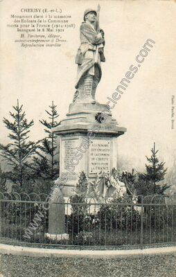 Carte postale ancienne Monument élevé à la mémoire des Enfants de la Commune morts pour la France — Cherisy (Eure-et-Loir)