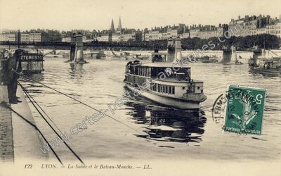 Carte postale ancienne La Saône et le Bateau-Mouche — Lyon (Rhône)