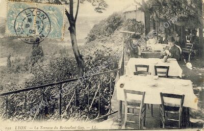 Carte postale ancienne La Terrasse du Restaurant Gay — Lyon (Rhône)
