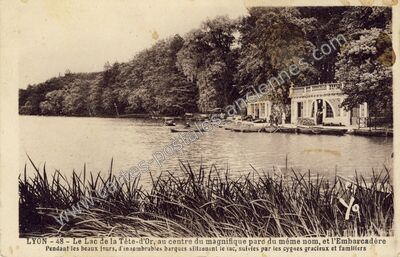 Carte postale ancienne Le Lac de la Tête-d'Or, et l'Embarcadère — Lyon (Rhône)