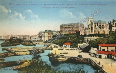 Carte postale ancienne La Nouvelle Église Ste-Eugénie et son clocher et le nouvel Hôtel d'Angleterre au-dessous — Biarritz (Pyrénées-Atlantiques)