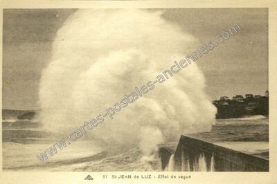 Carte postale ancienne Effet de vague — Saint-Jean-de-Luz (Pyrénées-Atlantiques)