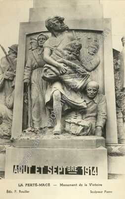 Carte postale ancienne Monument de la Victoire — La Ferté Macé (Orne)
