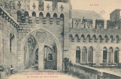 Carte postale ancienne Passage conduisant de la Maison de Marie au Tombeau de Saint Amadour — Rocamadour (Lot)