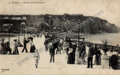 Carte postale ancienne Boulevard Maritime — Dieppe (Seine-Maritime)