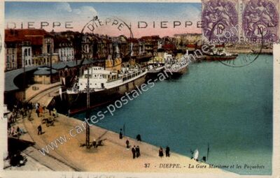 Carte postale ancienne La Gare Maritime et les Paquebots — Dieppe (Seine-Maritime)