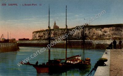 Carte postale ancienne L'Avant-Port — Dieppe (Seine-Maritime)