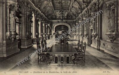 Carte postale ancienne Distillerie de la Bénédictine, la Salle des Abbés — Fécamp (Seine-Maritime)