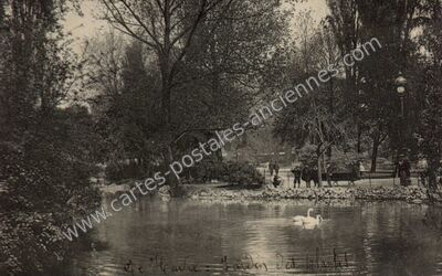 Carte postale ancienne Jardins Des Plantes — Le Havre (Seine-Maritime)