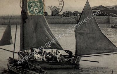 Carte postale ancienne Excursion sur Barque de pêche — Le Tréport (Seine-Maritime)