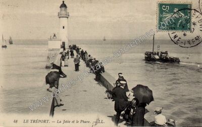 Carte postale ancienne La Jetée et le Phare — Le Tréport (Seine-Maritime)