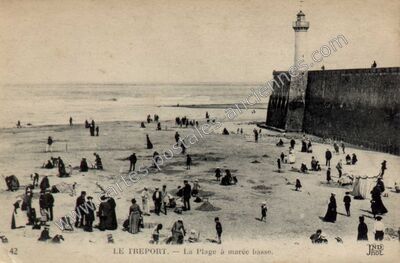 Carte postale ancienne La Plage à marée basse — Le Tréport (Seine-Maritime)