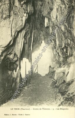 Carte postale ancienne Grotte de Thouzon — Le Thor (Vaucluse)
