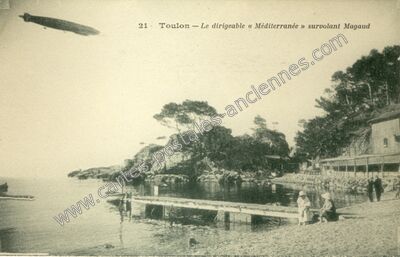 Carte postale ancienne Dirigeable — Toulon (Var)
