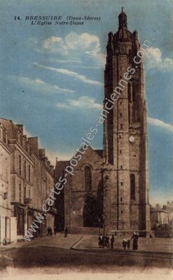 Carte postale ancienne L'Eglise Notre-Dame — Bressuire (Deux-Sèvres)