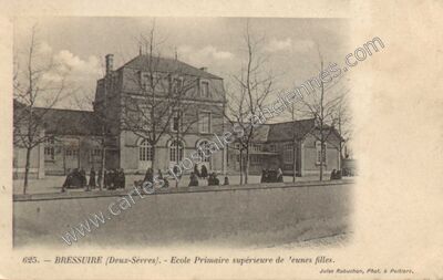 Carte postale ancienne Ecole Primaire supérieure de 'eunes filles — Bressuire (Deux-Sèvres)