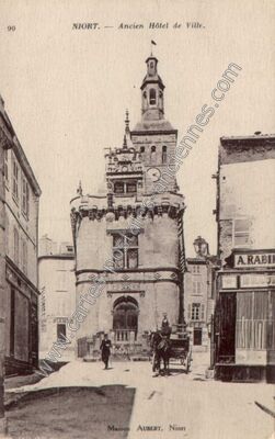 Carte postale ancienne Ancien Hôtel de Ville — Niort (Deux-Sèvres)