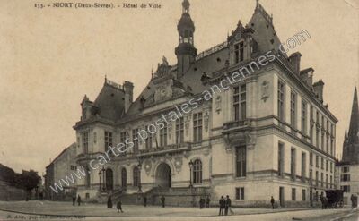 Carte postale ancienne Hôtel de Ville — Niort (Deux-Sèvres)