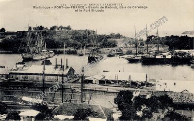 Carte postale ancienne Bassin de Radoub, Baie de Carénage et le Fort St-Louis — Fort-de-France (Martinique)