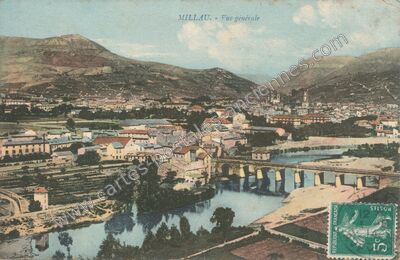 Carte postale ancienne Vue générale — Millau (Aveyron)