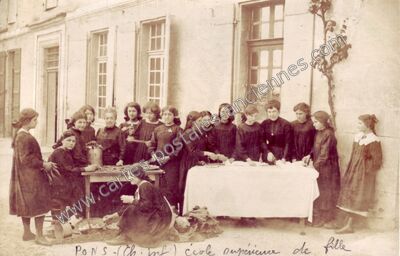 Carte postale ancienne École supérieure de fille — Pons (Charente-Maritime)