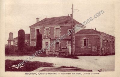 Carte postale ancienne Monument aux Morts, Groupe Scolaire — Préguillac (Charente-Maritime)