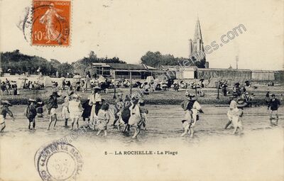 Carte postale ancienne La Plage — La Rochelle (Charente-Maritime)