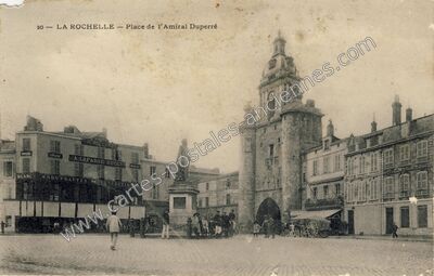 Carte postale ancienne Place de l'Amiral Duperré — La Rochelle (Charente-Maritime)