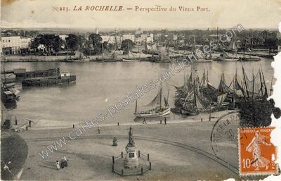 Carte postale ancienne Perspective du Vieux Port — La Rochelle (Charente-Maritime)