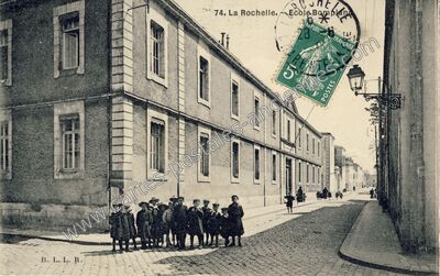 Carte postale ancienne Ecole Bombplan — La Rochelle (Charente-Maritime)