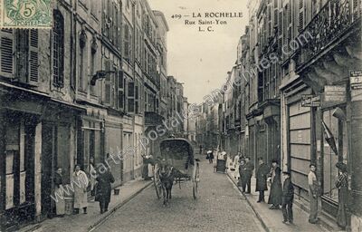 Carte postale ancienne Rue Saint-Yon — La Rochelle (Charente-Maritime)