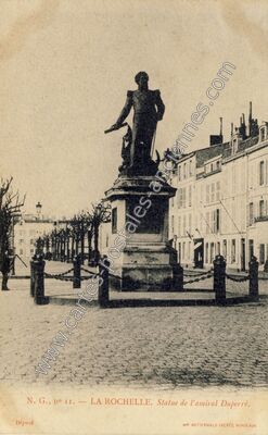 Carte postale ancienne Statue de l'amiral Duperré — La Rochelle (Charente-Maritime)