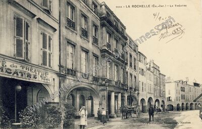Carte postale ancienne Le Théâtre — La Rochelle (Charente-Maritime)