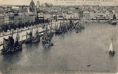 Carte postale ancienne Vue panoramique de l'Avant-Port — La Rochelle (Charente-Maritime)