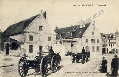 Carte postale ancienne L'Arsenal — La Rochelle (Charente-Maritime)